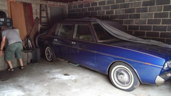 That time my dad said there was a weird car in the other half of the garage he shared and it turned out to be the Ghia Checker Centurion.