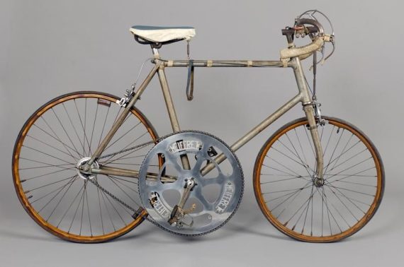 200kph bicycle with a fixed 26:3 gear ratio