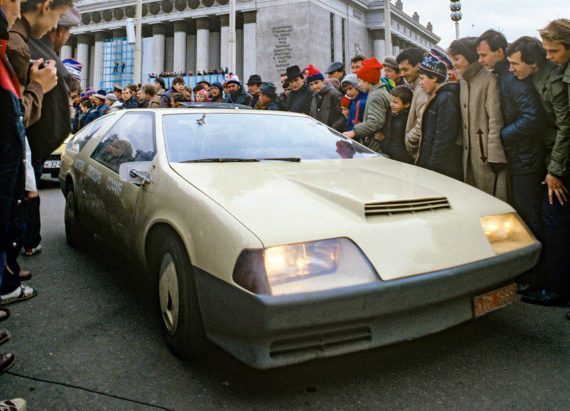 The “Laura” prototype car, (1985), Leningrad, Designers: Dmitry Parfenov & Gennady Hainov.