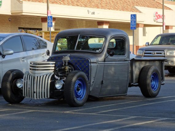 I like the shade of blue on this Chevy truck