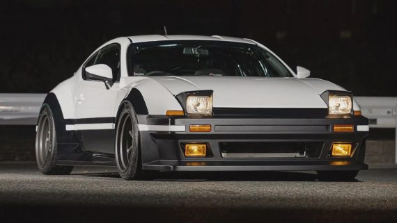 Japanese Tuner put pop-up headlights on a modern Toyota 86