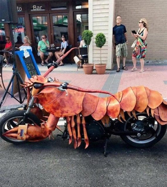 Motorcycle with leather lobster overlay🦞