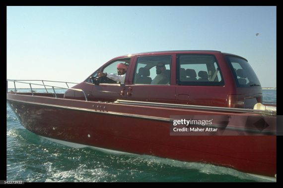 For those out there who like to take the weird off the road and into the water please follow the Citroën Evasion speedboat over to r/WeirdWatercraft!!