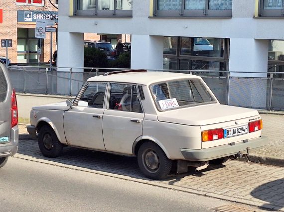 The dying spasm of the Wartburg/EMW car manufacturer, the “1.3”, named after its VW Polo engine. A rare survivor with a historical license plate, found in Berlin.